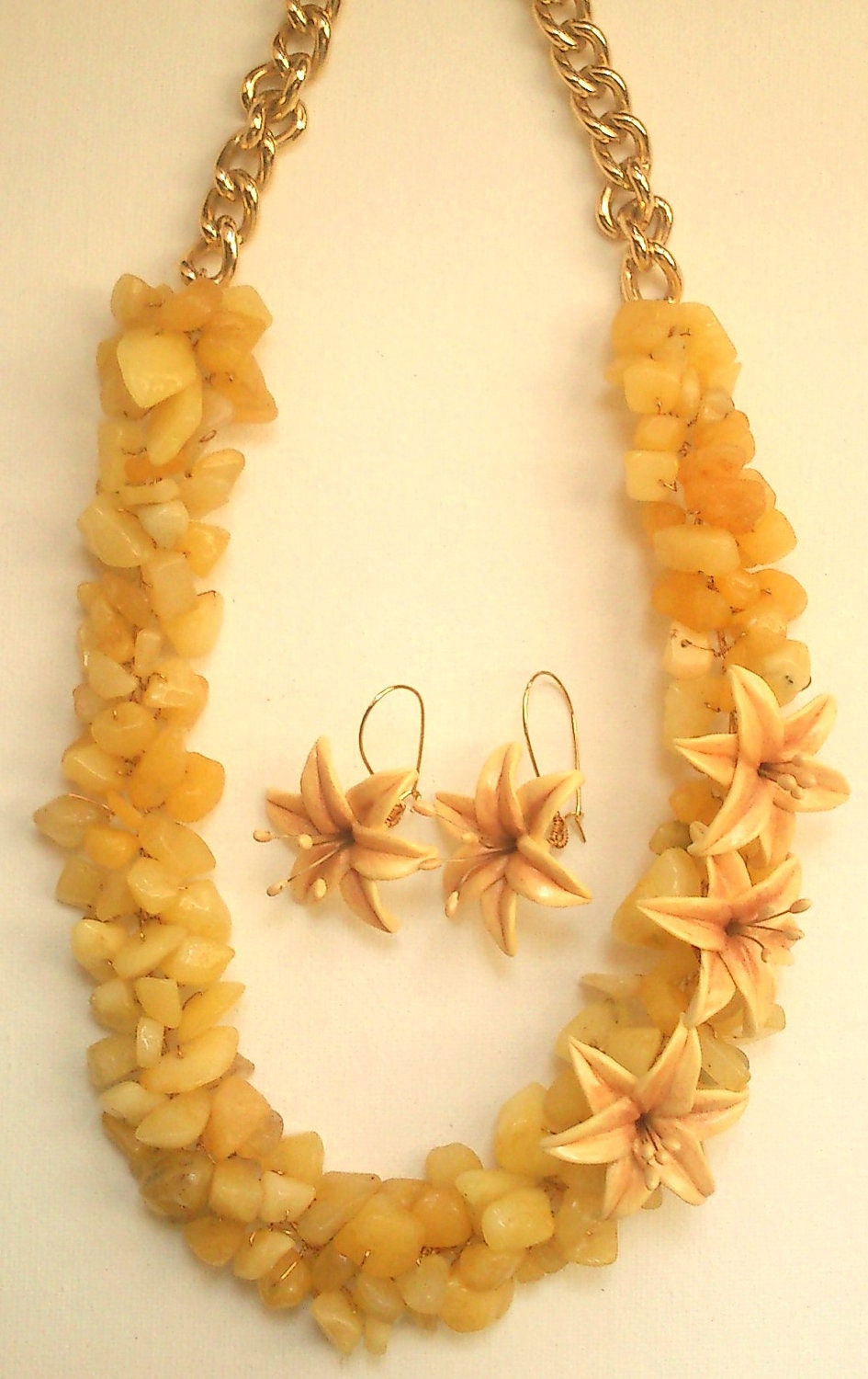 Statement necklace - Jade jewelry set- Yellow jade necklace- Handmade jewelry set