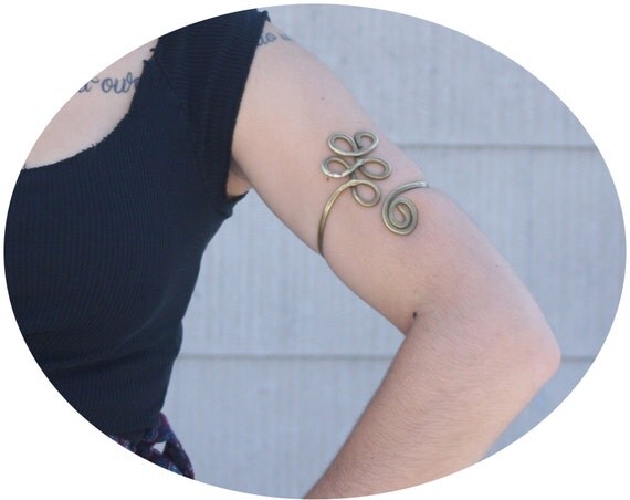 TWISTED CUFF Upper Arm Bracelet Vintage Brass by DuetVintage