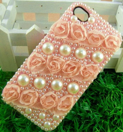 iPhone 4 and iPhone 4S Romantic Roses and Pearls Flowers Pink bling 3D case