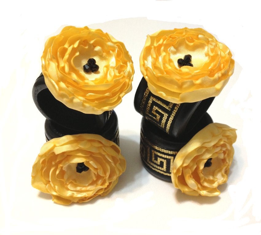 Yellow Flower Napkin Rings, 8 Piece Set