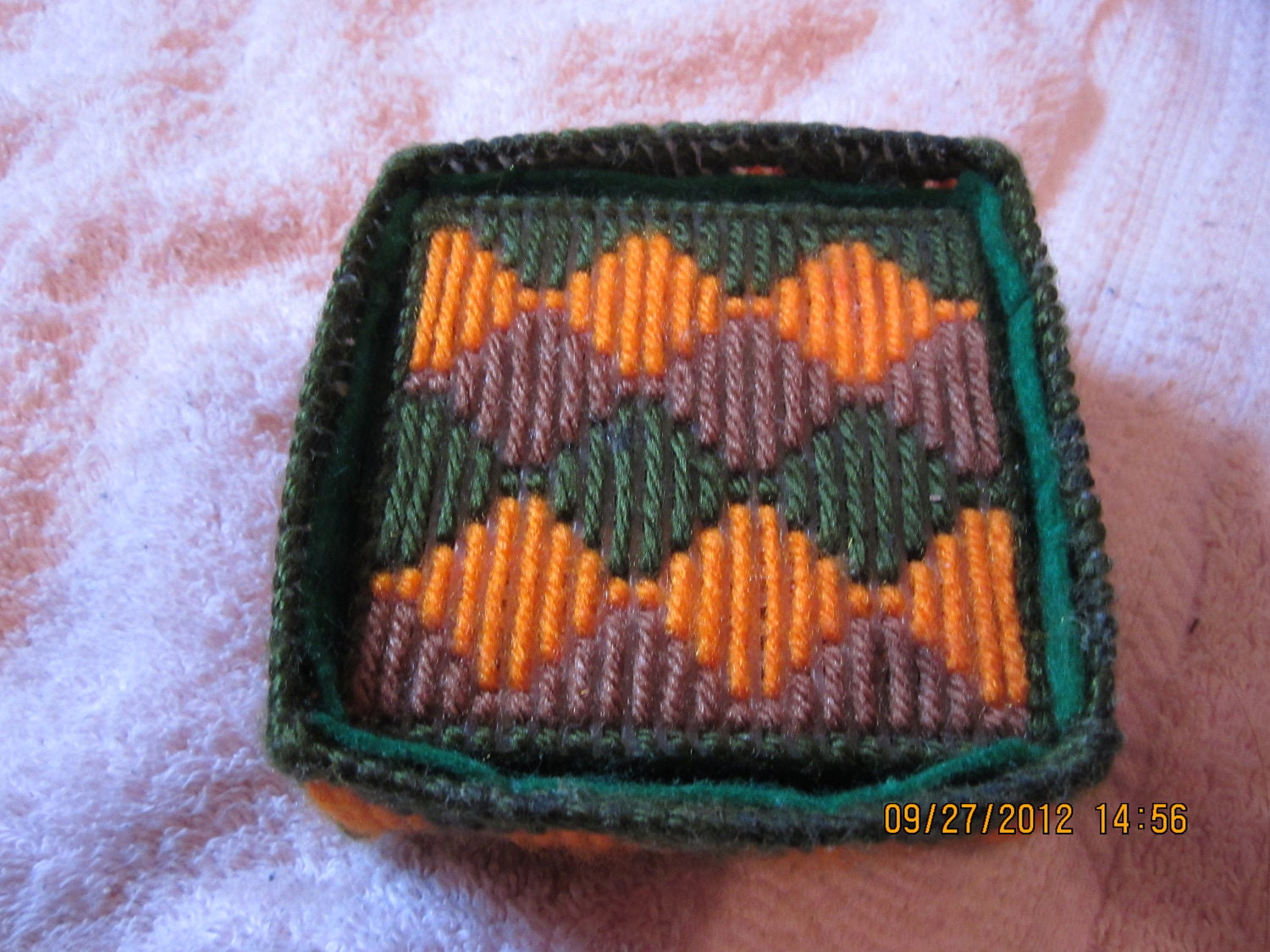 FALL AUTUMN THANKSGIVING Coasters with box in plastic canvas