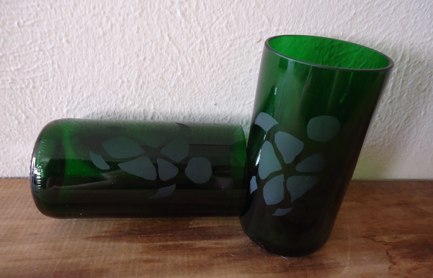 Sea Turtles Hand Etched on Recycled Wine Bottle Glasses Set of 2