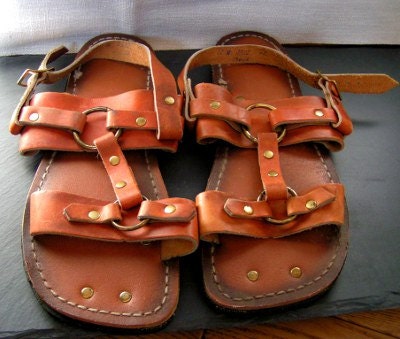 Vtg 70s nos mens 12 leather hippie sandals w tire tread soles Sears