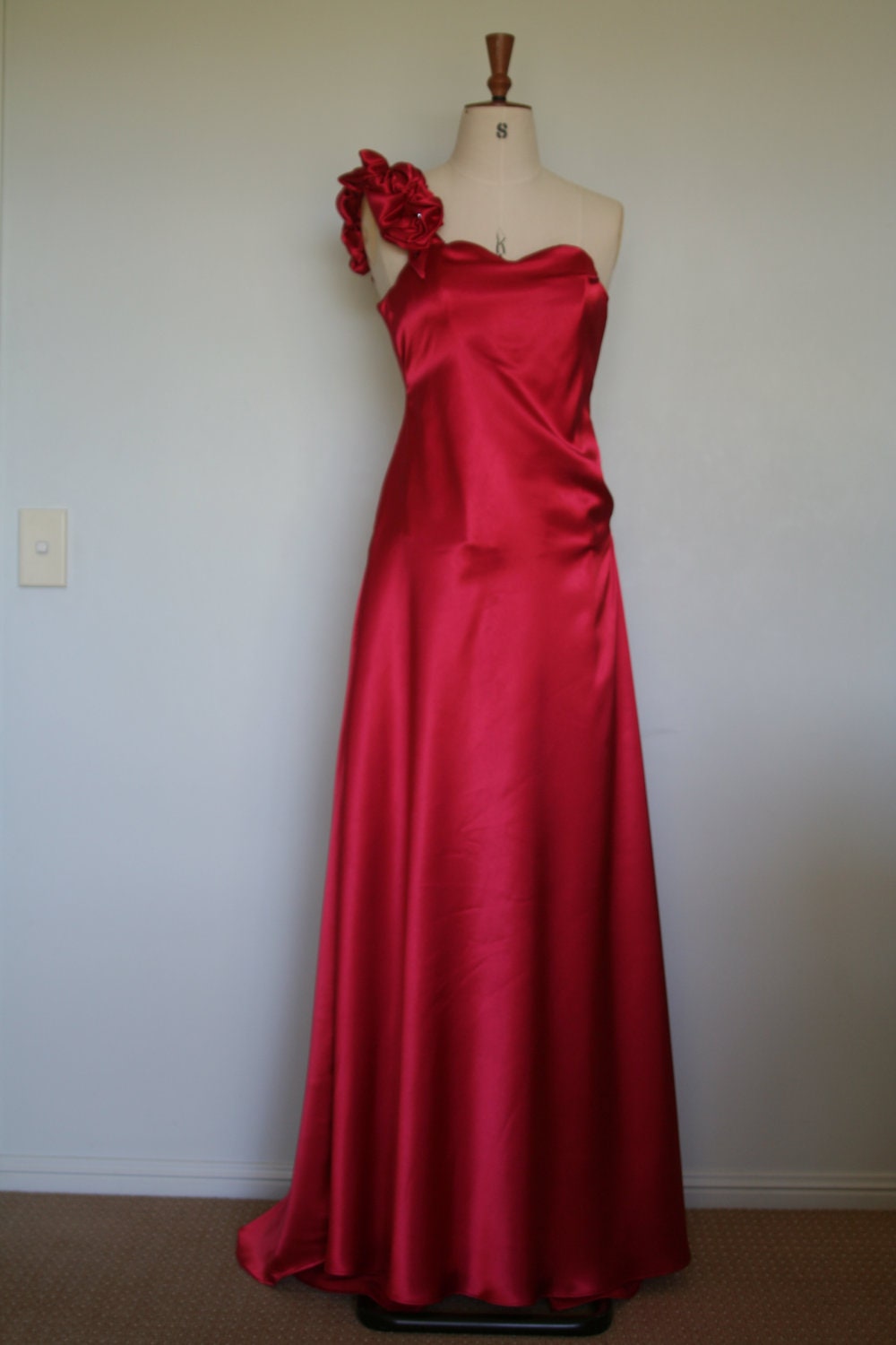 Sample sale-Red 'Valentine' evening dress with roses and diamontie strap