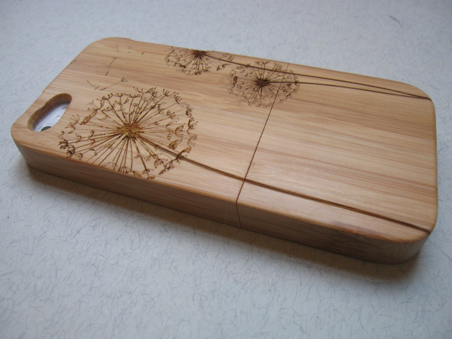 Iphone 5 case - wooden cases bamboo, cherry and walnut wood - Dandelion