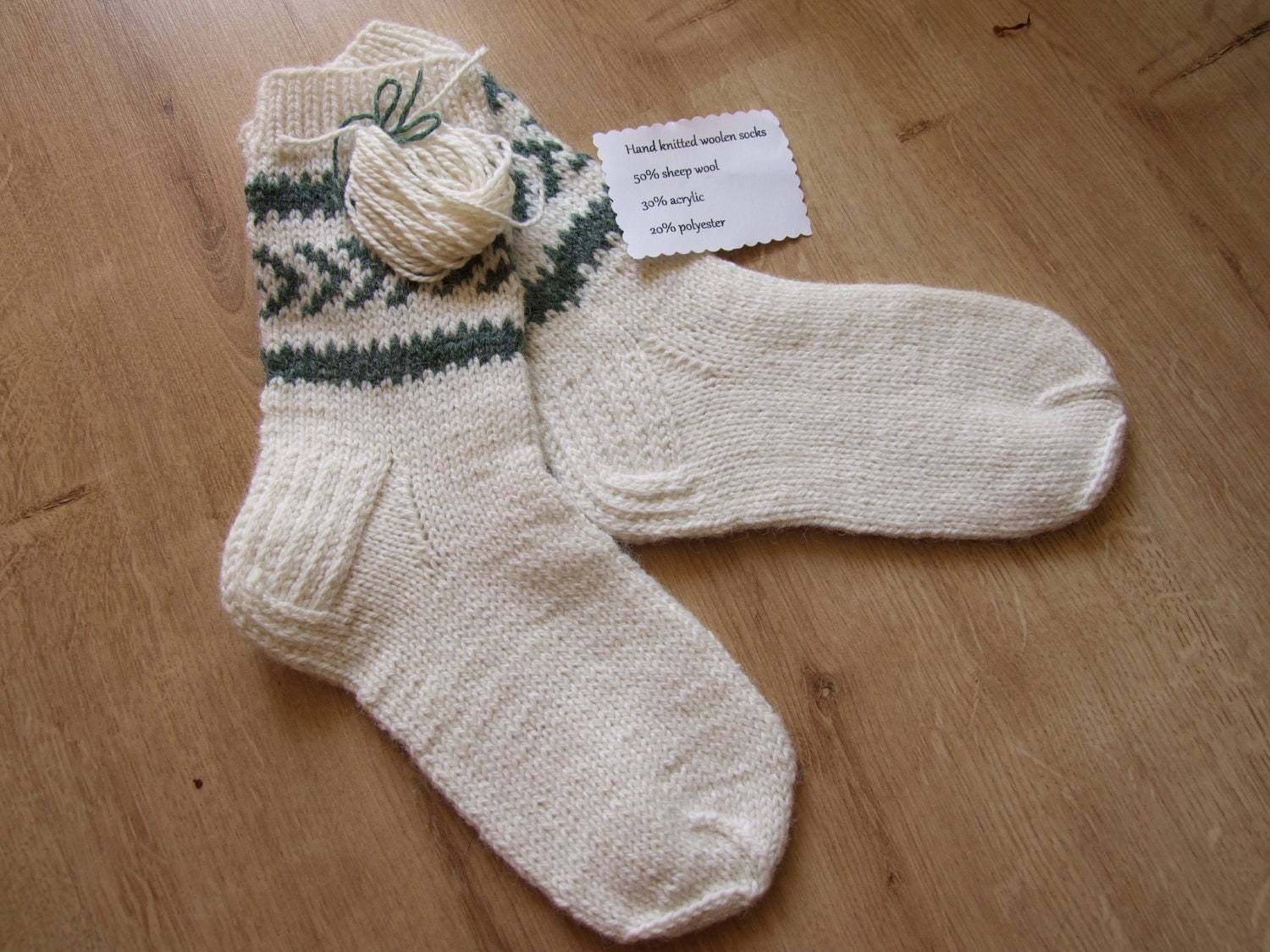 Hand knitted warm woolen white children socks  ready to ship, US size 2