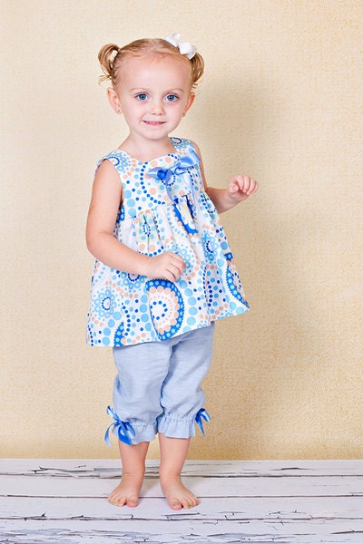 FREE SHIPPING use coupon code FREESHIP /Summer girls blouse B9 tunic spring gift idea white blue green baby cotton top decorated with bow