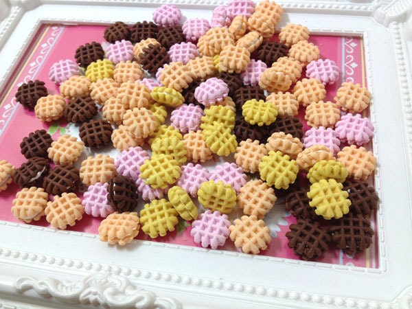 Miniature Food - Waffle Mix Color 20pcs - 14mm For Sweet Deco, Charms, Dollhouse, Miniature - LOT029