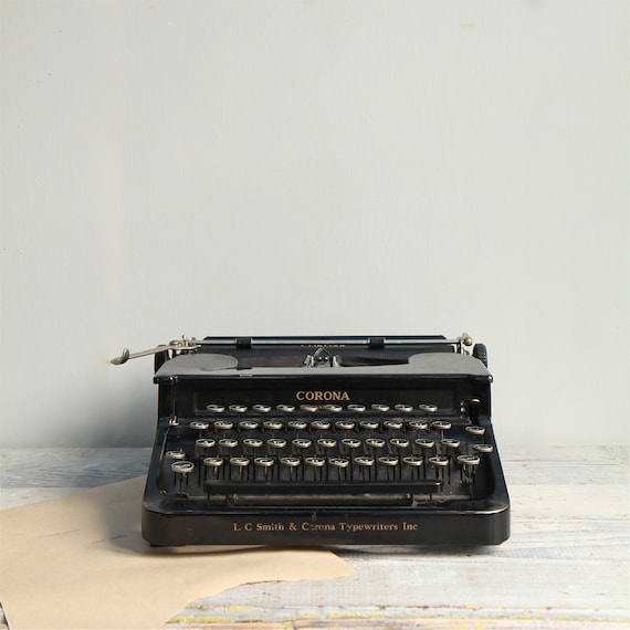 Smith Corona Vintage Typewriter 58