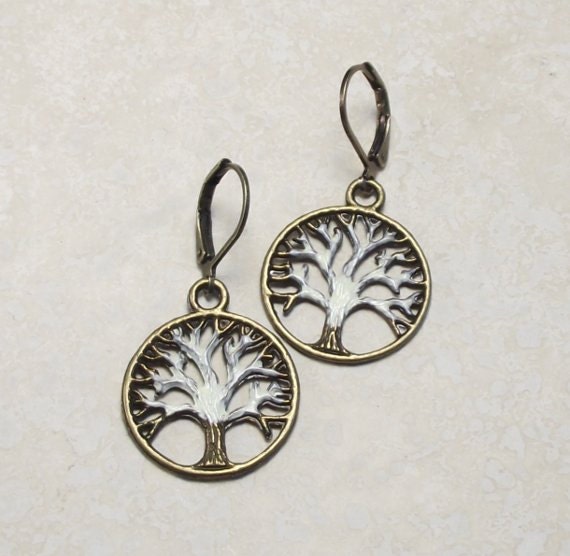 pAinTed WhiTe TrEe eARriNgs, bRonZe fAmiLy tRee JewELry
