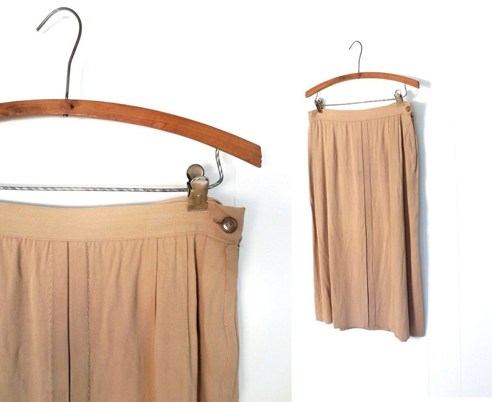 Vintage 1940s Skirt / Desert Sand / Gabardine Skirt / 40s Skirt / 29-30W Small
