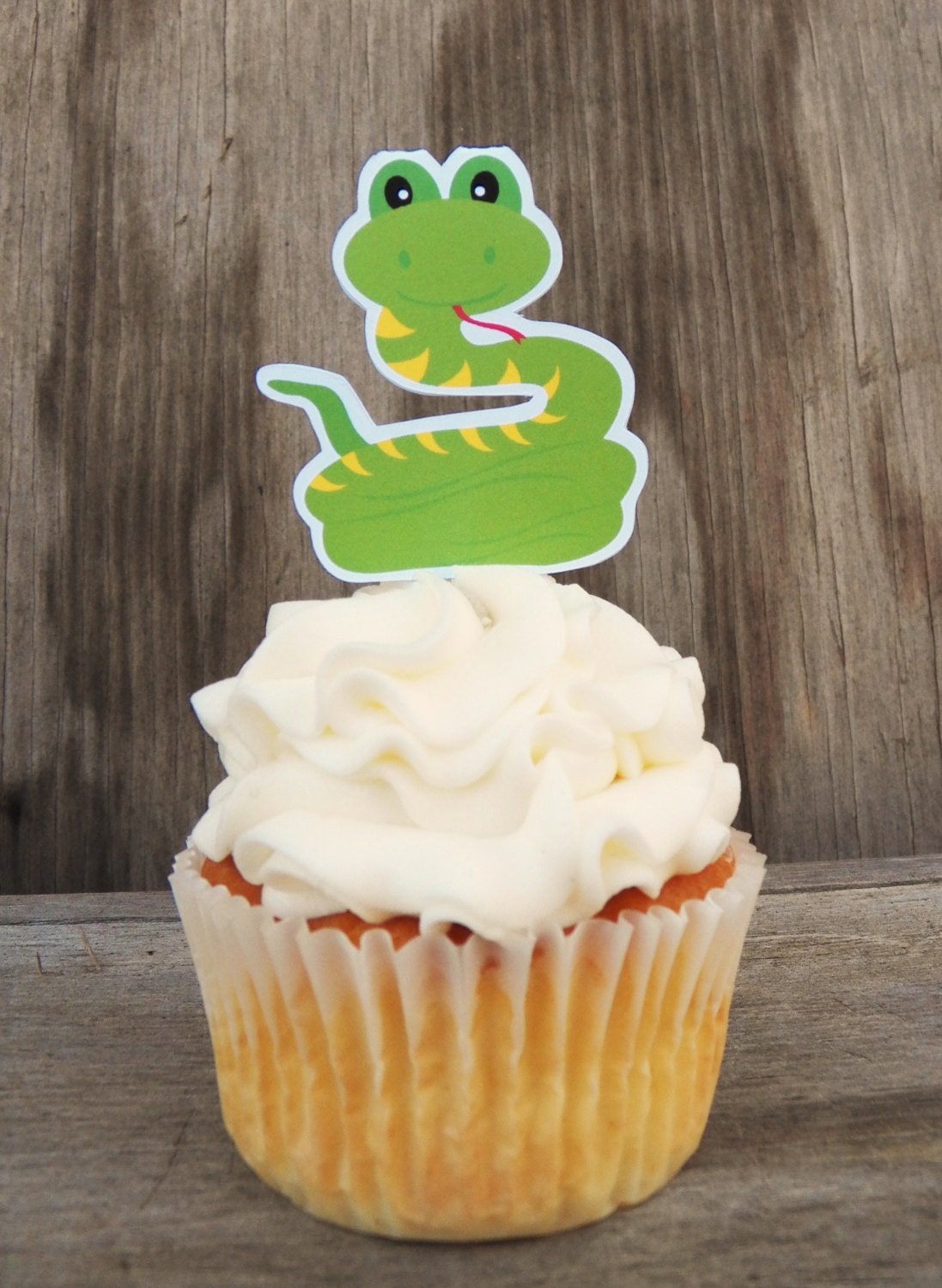 zoo-animals-party-set-of-12-snake-cupcake-by-thebirthdayhouse