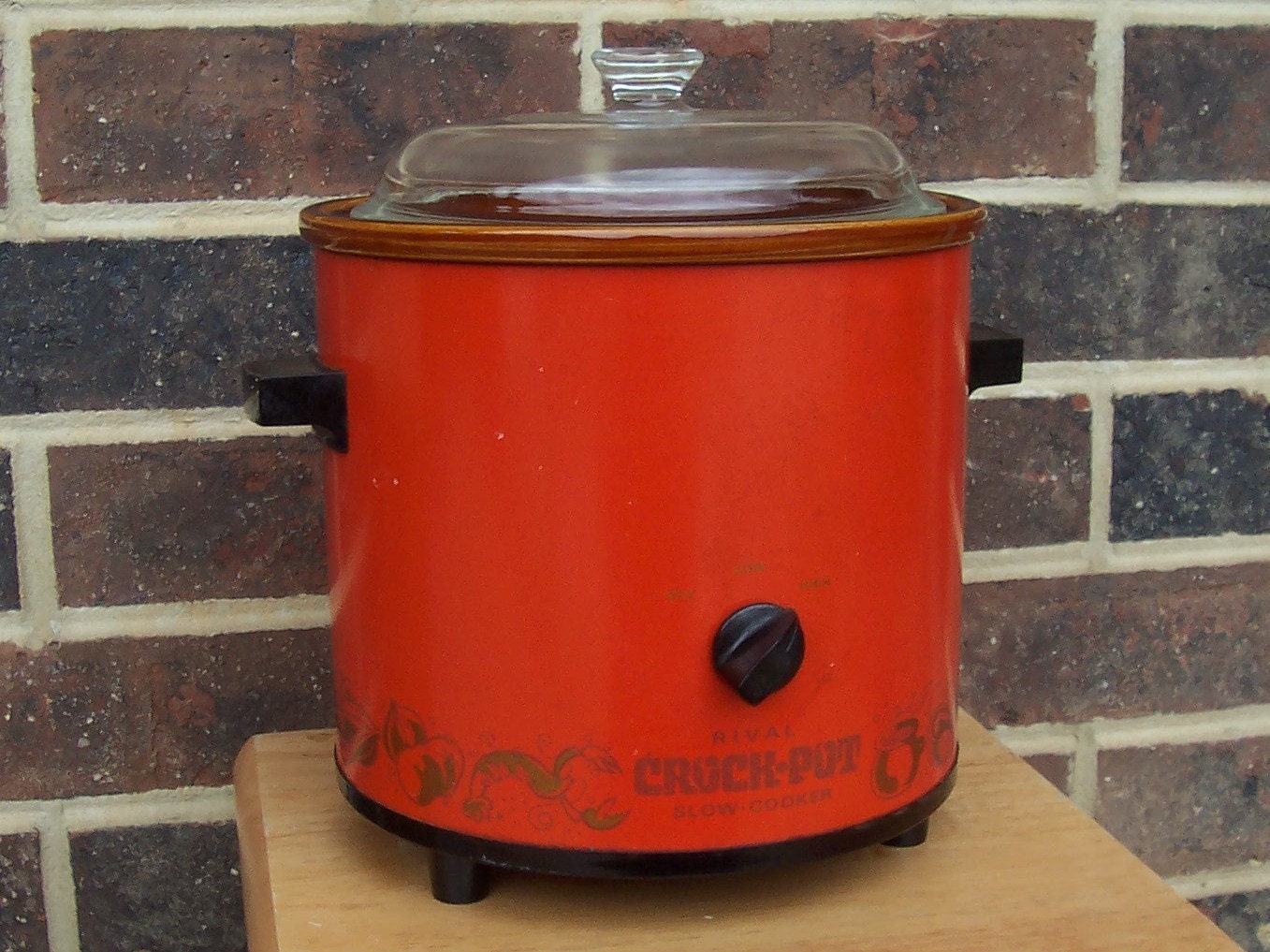 Vintage 70s Rival Crock Pot Orange