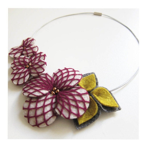 Handmade Felt & Fishnet Necklace - 3 Flower Light Grey and Burgandy