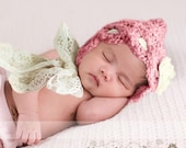 NEWBORN Girl Bonnet Hat, Baby Girl Organic Hat, Baby Organic Vintage Pixie Bonnet, Strawberry Pink with Cream Lace and Flower. Photo Props.