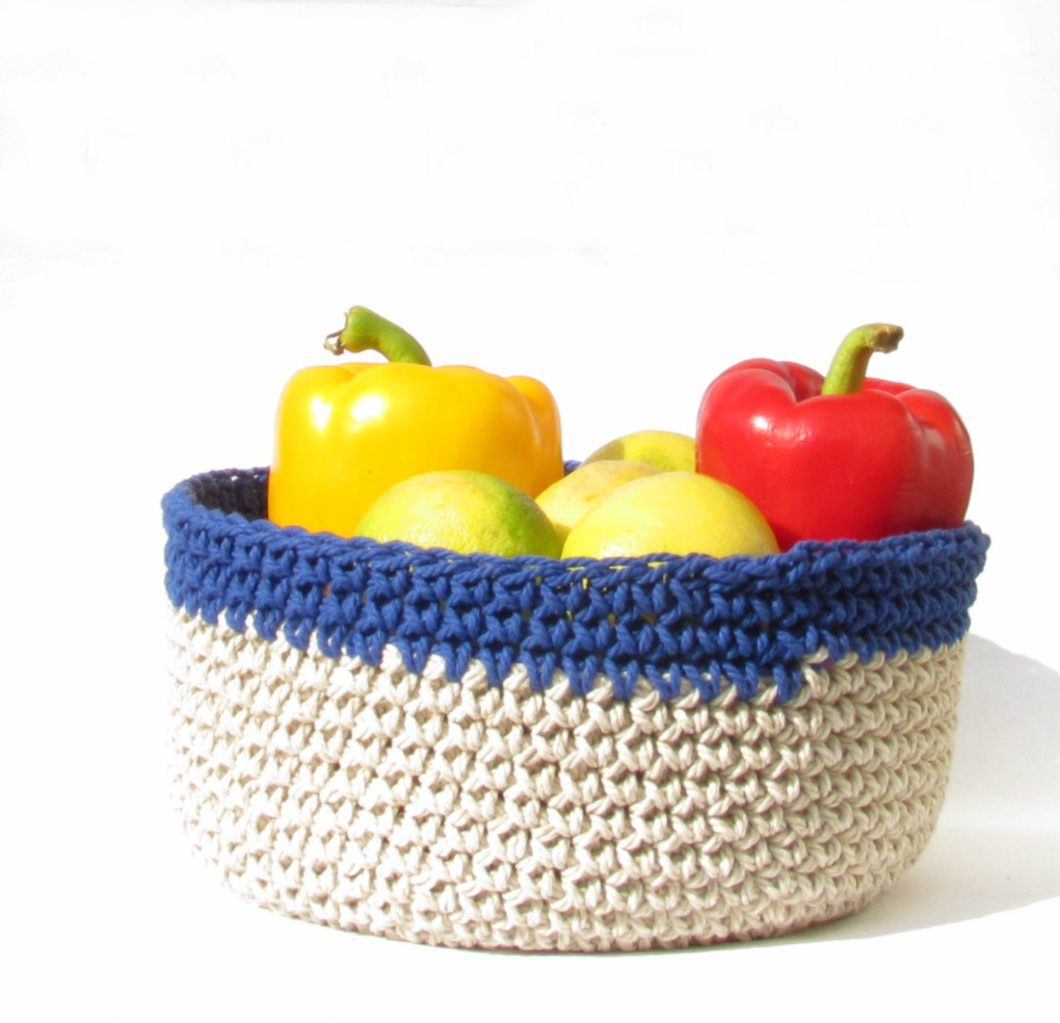 Cream and blue fruit bowl / kitchen basket / summer home decor / housewarming gift - theYarnKitchen