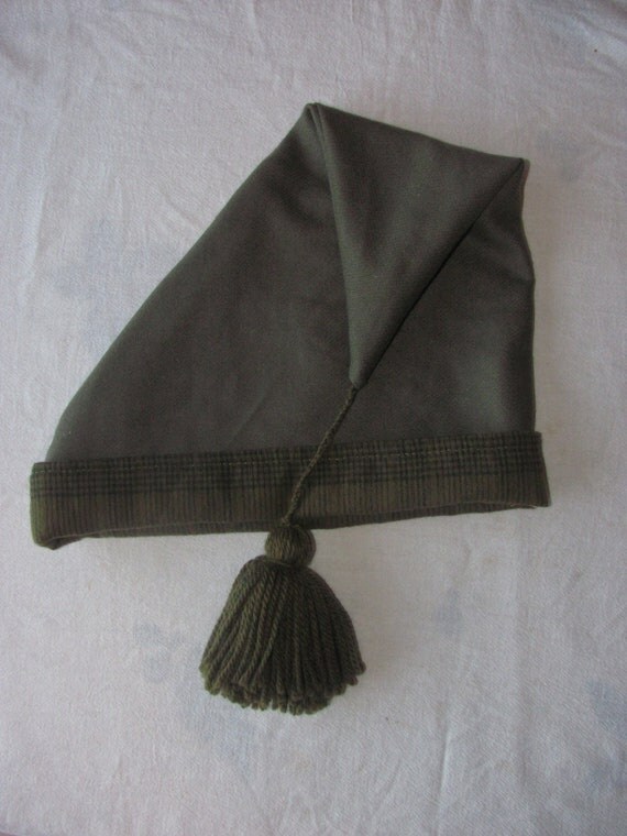 Mens Victorian era Sleeping Cap Olive/Green by AJKeehanSeamster