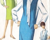 1960s Misses Jumper and Blouse, Vintage Sewing Pattern, Office Fashion, Simplicity 5482 bust 31"