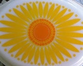Pyrex Yellow Sunflower Oval Casserole & Lid Yellow Daisy 1.5 Quart 1970s Retro Vintage Kitchen Bake Ware USA