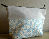 Water Flower - All Purpose Square Zipper Pouch (Padded)