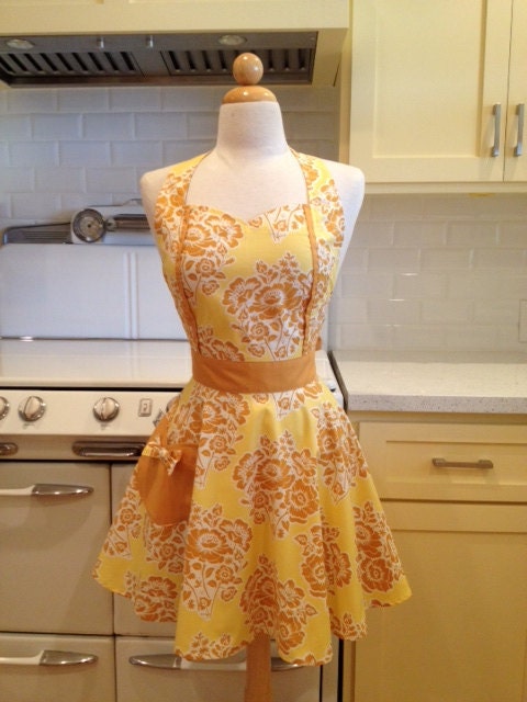 Retro Apron Flowers on Yellow MAGGIE