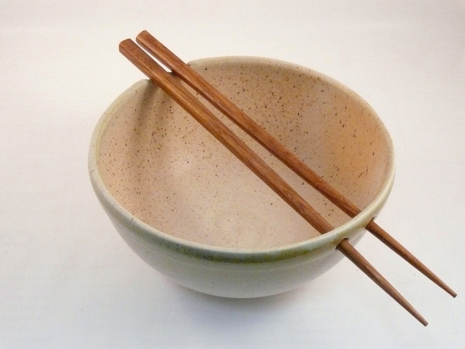 Bone Beige Pottery Rice Bowl with Chopsticks Ships Today / Tan Noodle Bowl / Sushi Oriental