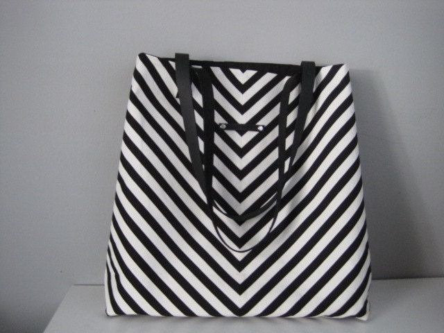 chevron tote bag /  tote shoulder bag / modern market tote bag /  black and ivory chevron