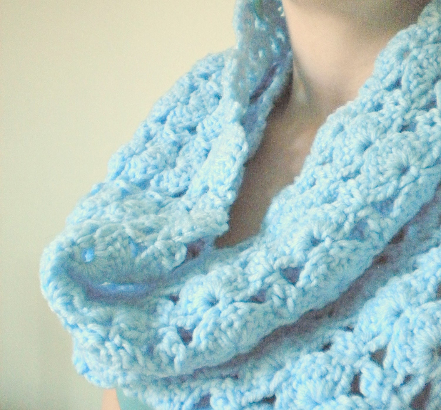 Crochet Infinity Cowl- Mesh Shell Pattern in Summer Sky Blue - Cozy and Breezy Crochet Cowl- Chunky Infinity Scarf