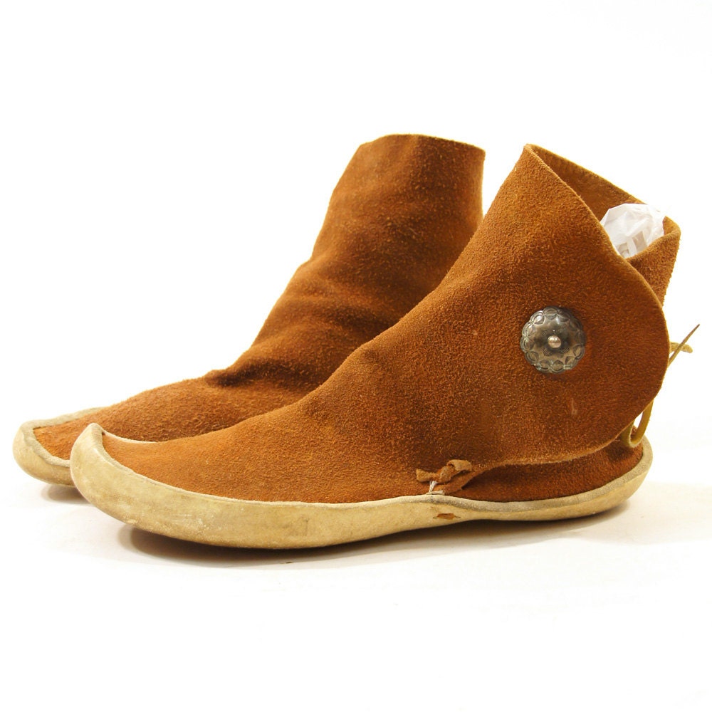 Authentic Handmade Suede Moccasins with Sterling Silver Conchos / Women's sz 9 / Men's sz 7.5