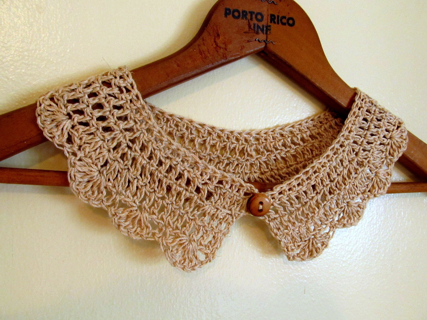 Ecru Linen Crochet Collar with Wooden Button