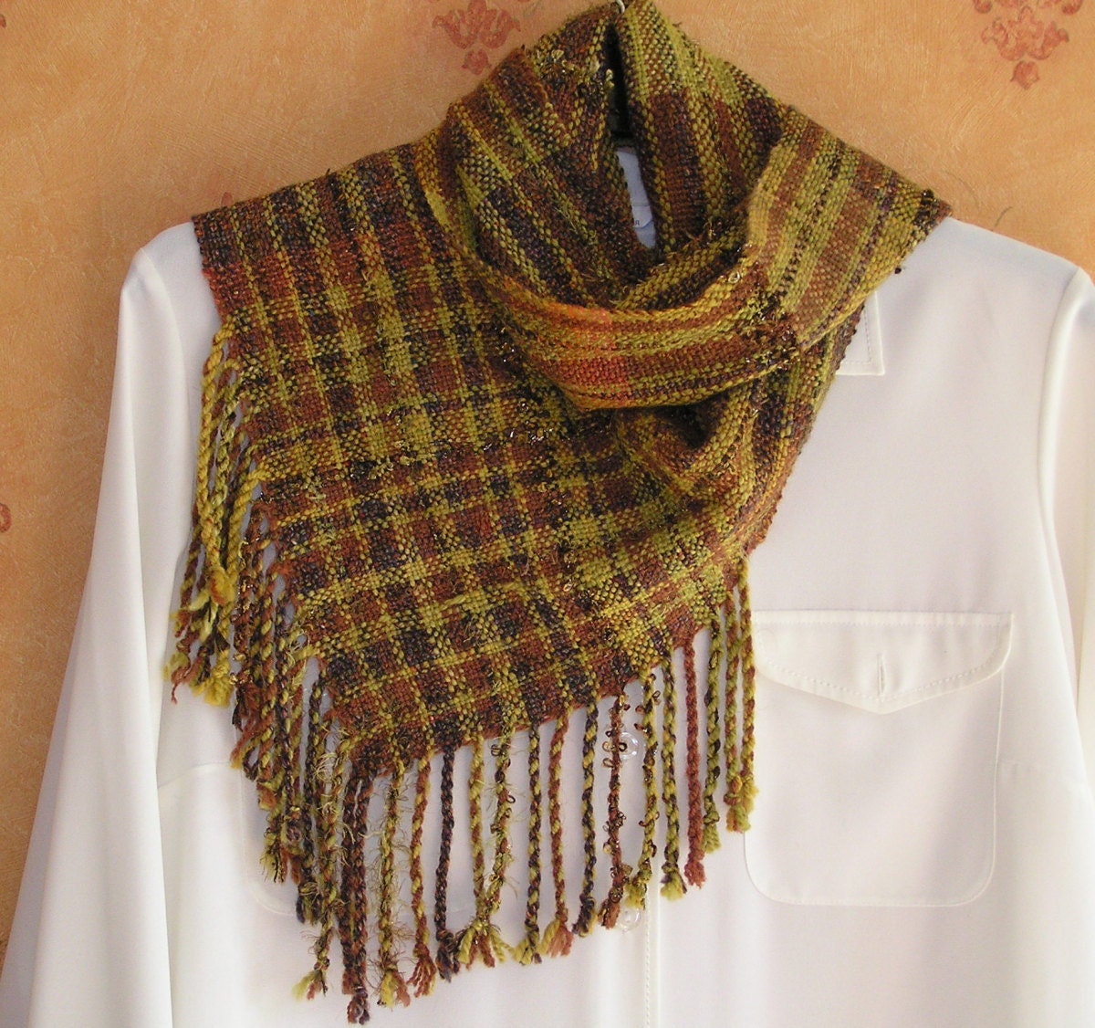 Handwoven handspun wool mobius scarf - autumn