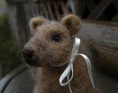 needle felted bear...