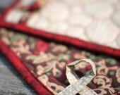 quilted pot holders - folklore - Last Pair left