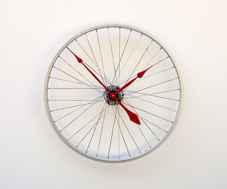 Recycled Bike Wheel clock