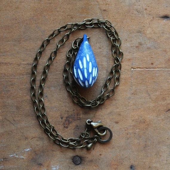 Tide carved necklace