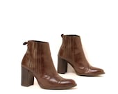 size 7 CHELSEA brown leather 70s SOUTHWEST high heel ankle boots