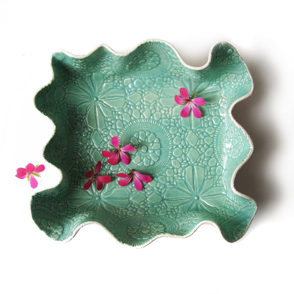 Large Pottery Bowl Gathered - Harvest Fruit bowl Serving Dish Centerpiece Cream Ceramic Tableware Seafoam Turquoise Vintage Crochet Texture