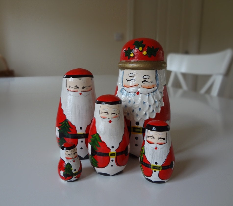 santa matryoshka dolls