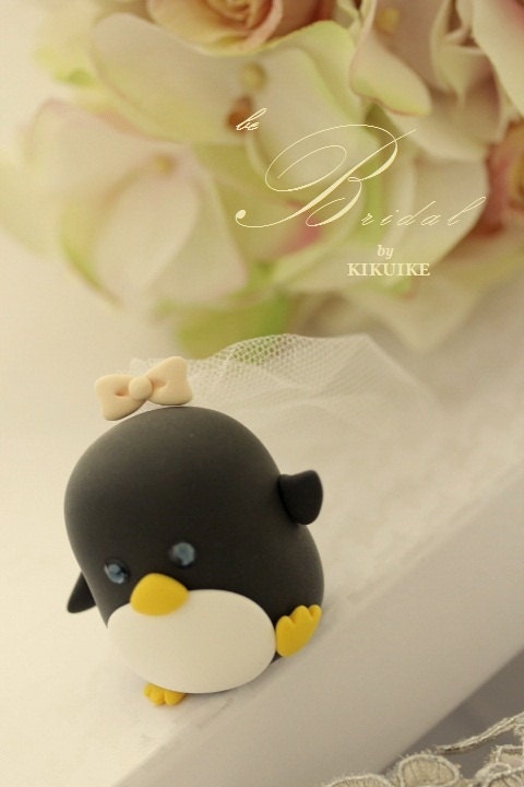 LOVE ANGELS Wedding Cake Topper-love Penguins with sweet heart