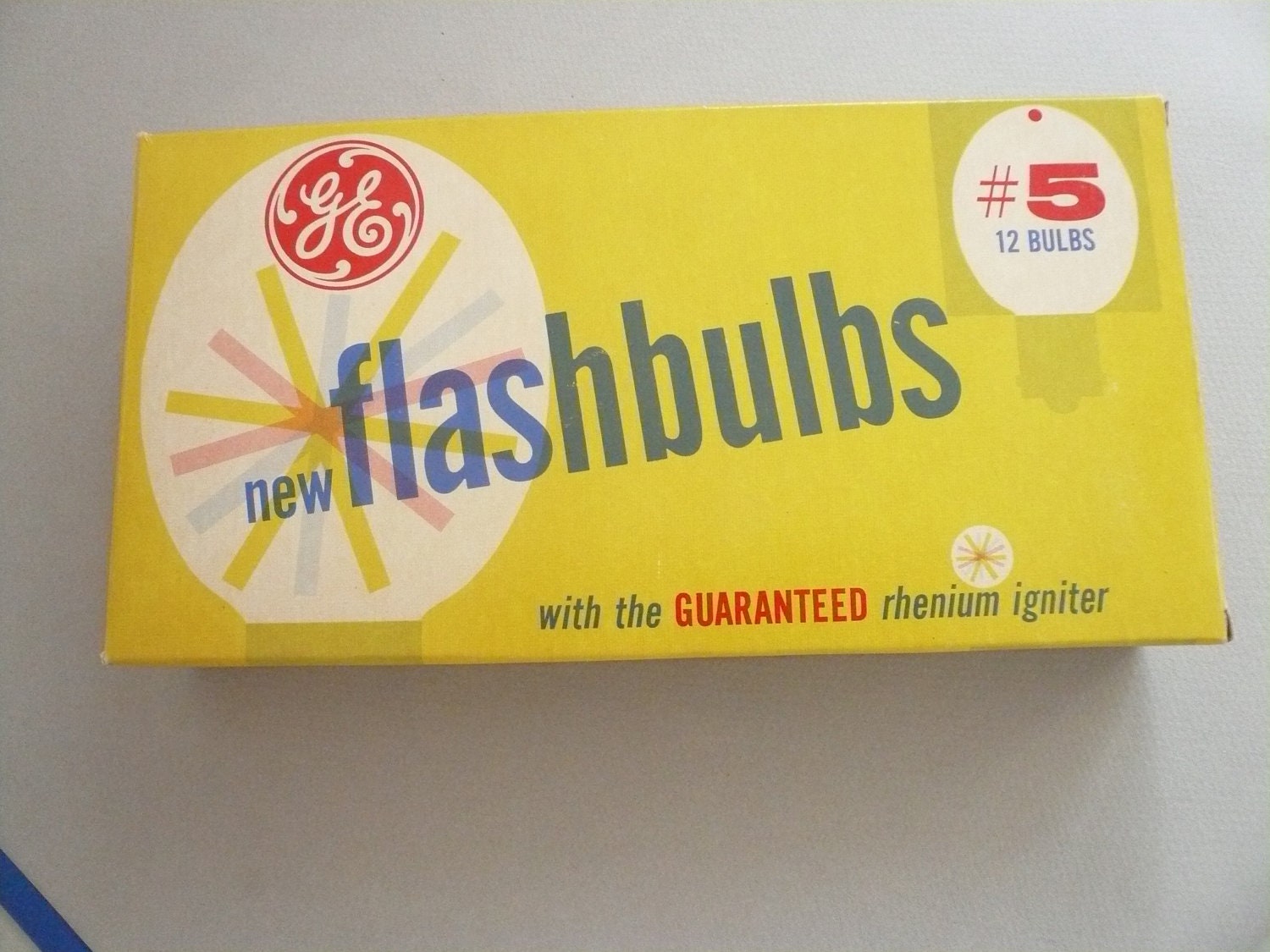 Vintage GE Flashbulbs 12 Number 5 Bulbs NIP