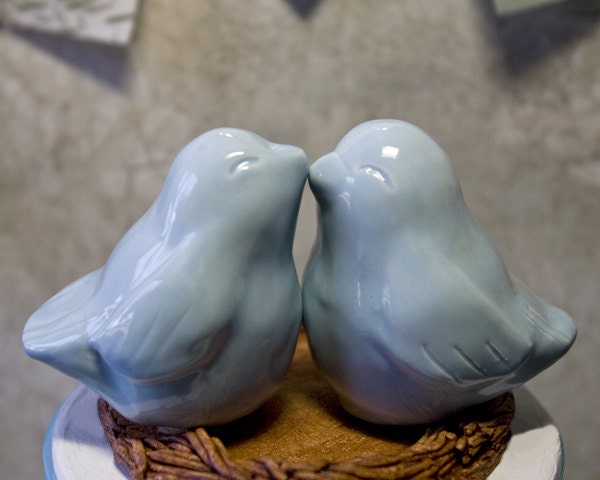 Celadon Blue Kissing Bird Cake Topper