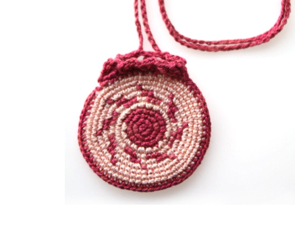 Mini Crocheted Wedding Ring Holder, Coins Purse,Tiny wallet, FREE SHIPPING, Purse for Precious Stone, Medicine bag, eco friendly purse