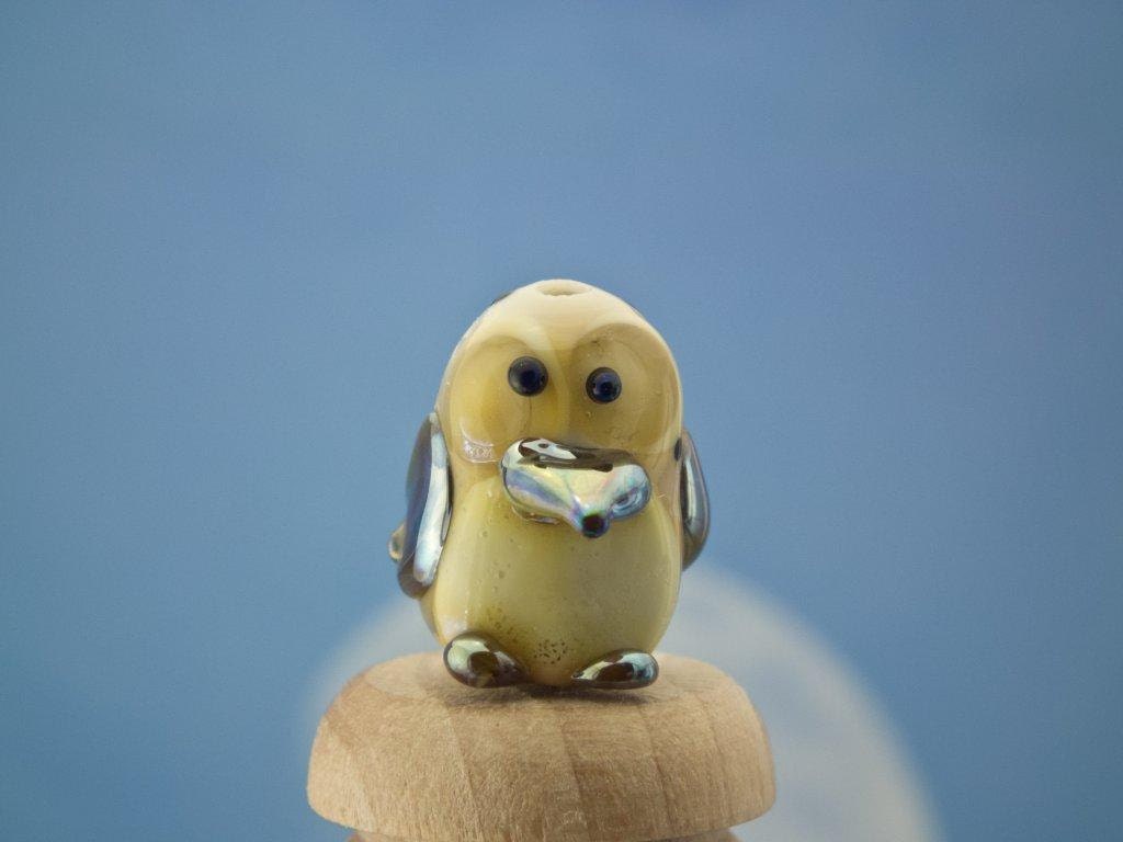 Mr. Popper.... lampwork pengin bead... sra