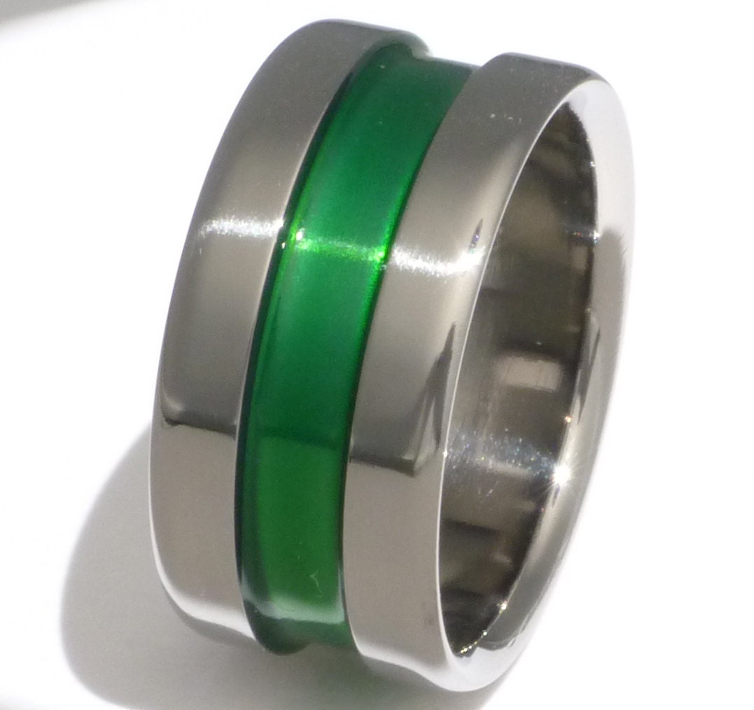 Green Wedding Rings on Green Titanium Wedding Band Or Promise Ring By Titaniumringsstudio