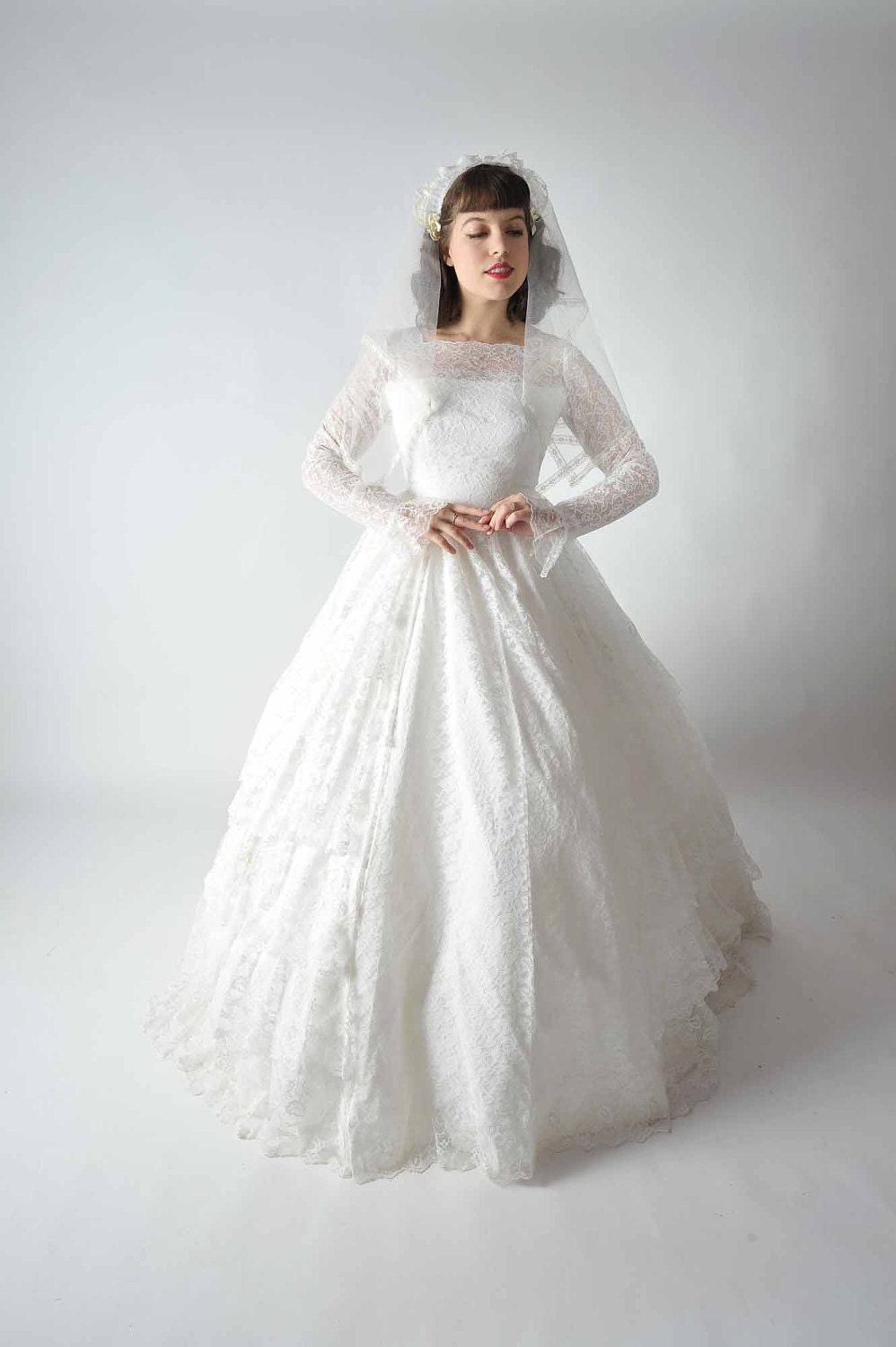 Vintage 1950s Wedding Dress - The Cupcake Frills White Lace Wedding Gown