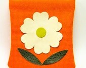 Pinch Pouch - Mod Flower in Leather