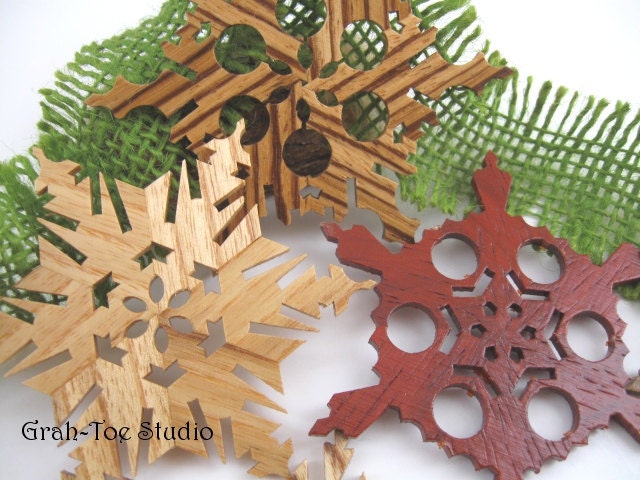 Ornaments Wooden Snowflakes Decorations Christmas Yule Hanukkah Holidays Winter Garland Ornament