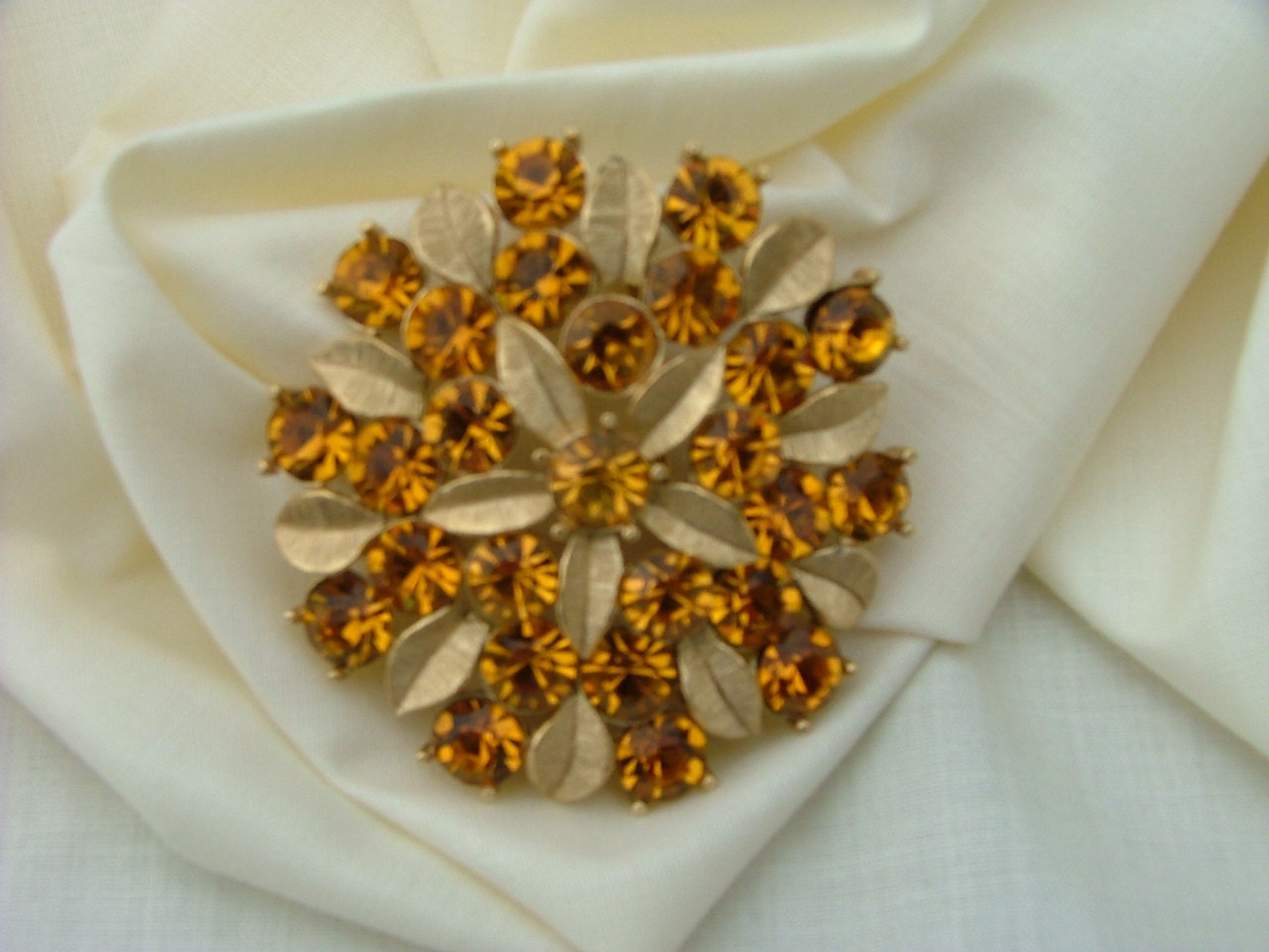 Vintage Gold Rhinestone Brooch Sara Cov