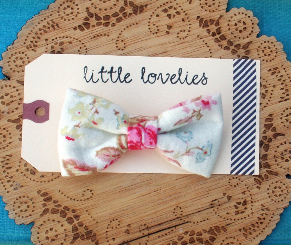 Floral fabric bow hair clip