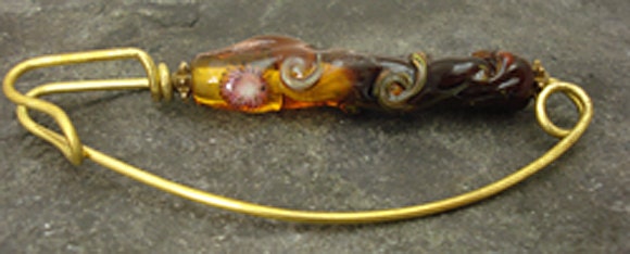 Lampwork bead brass fibula